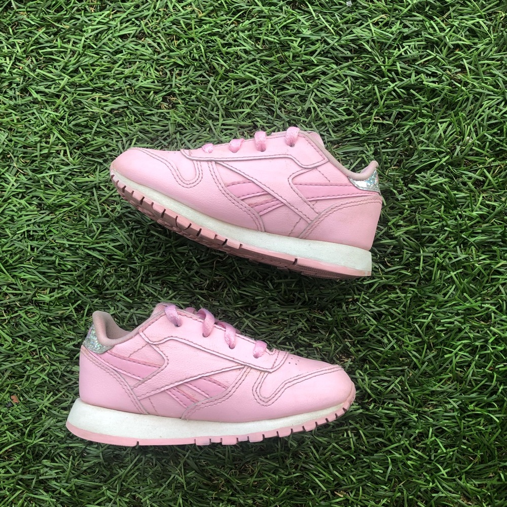 Reebok Pink Classic Leather shoes little girls (7) - Picture 4 of 7